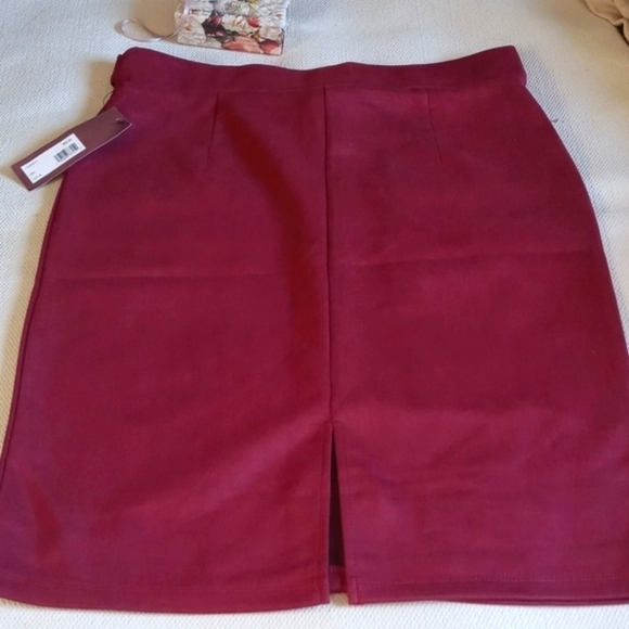 New sexy skirt size L burgundy love Scarlett - Picture 2 of 9